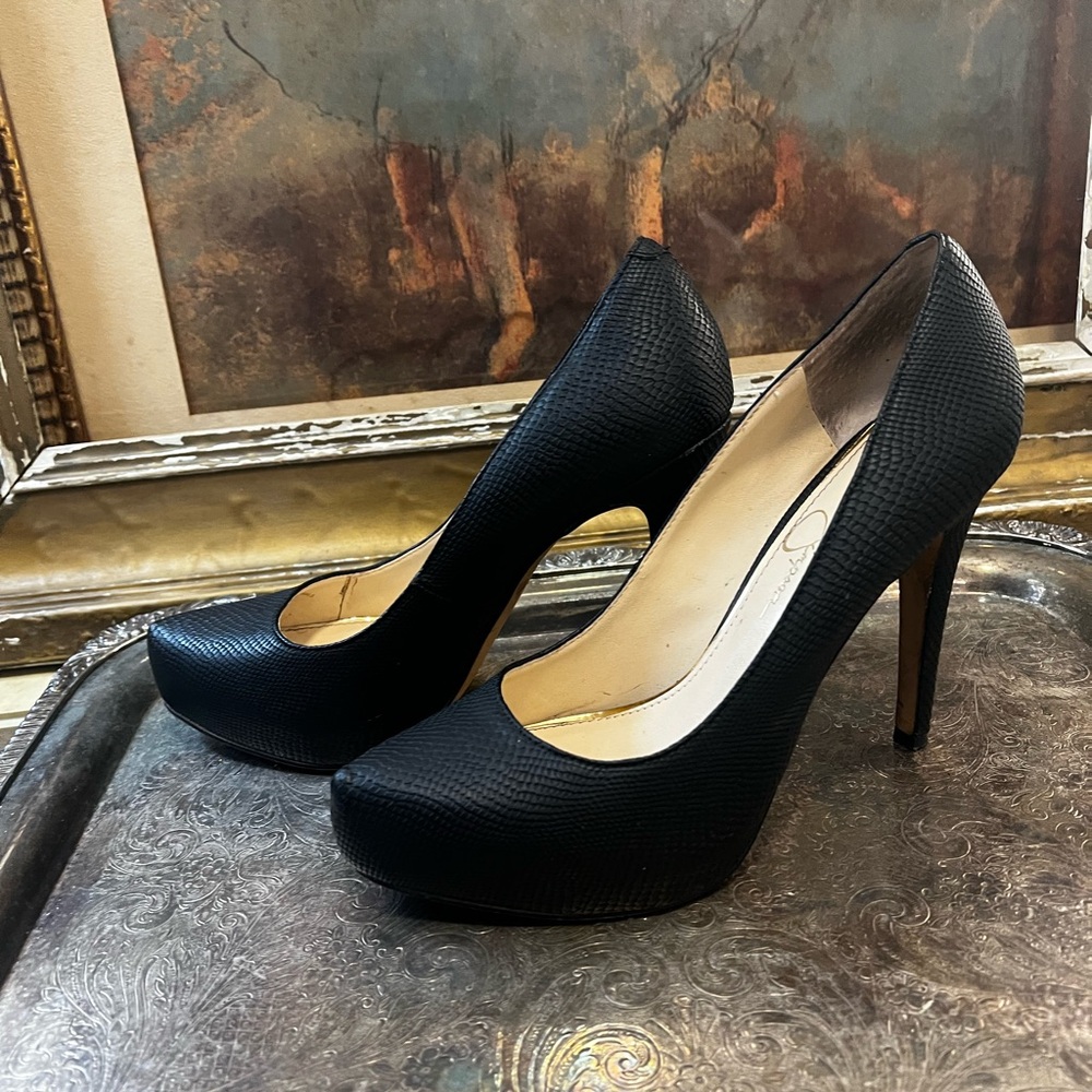 Jessica Simpson Black Textured Platform Pumps